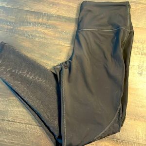 Victoria Secret black leopard leggings size medium.
